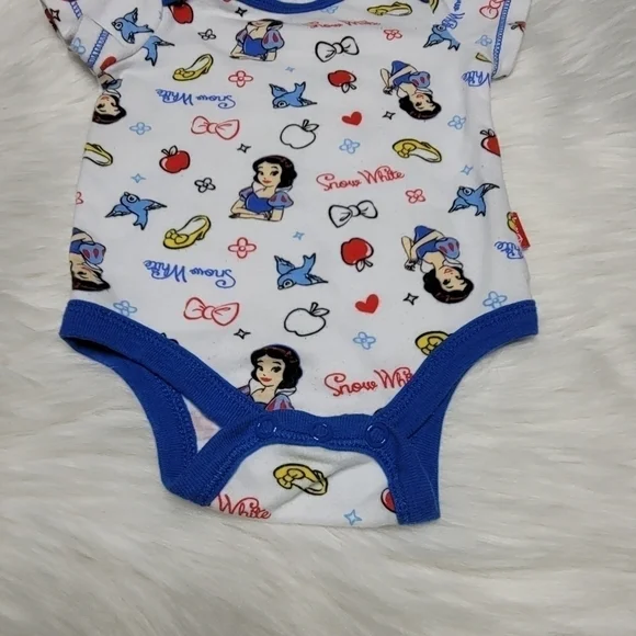 Disney Snow White Princess Onesie Size Newborn - Picture 4 of 11